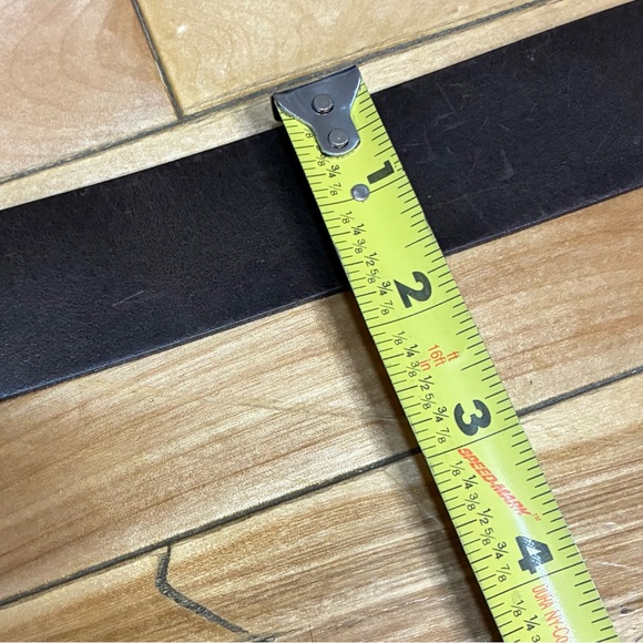 Vintage Leather Belt With Large Oval Conch Buckle - Picture 13 of 13